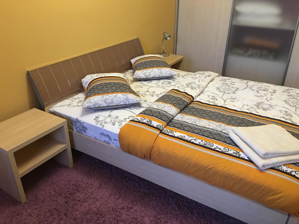 Kyiv Apartment In The City Center On Turgenevskaya Street Kültér fotó